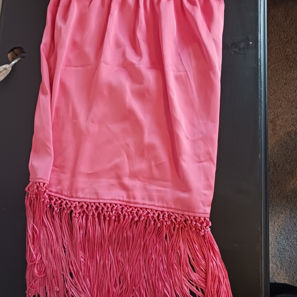 2/$30 DEAL!! Rachel Zoe Fuchsia Satin Skirt - Picture 8 of 8